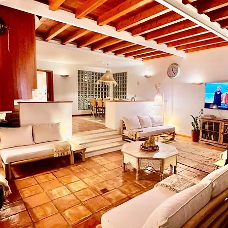 Lovely House With Stunning View Villa