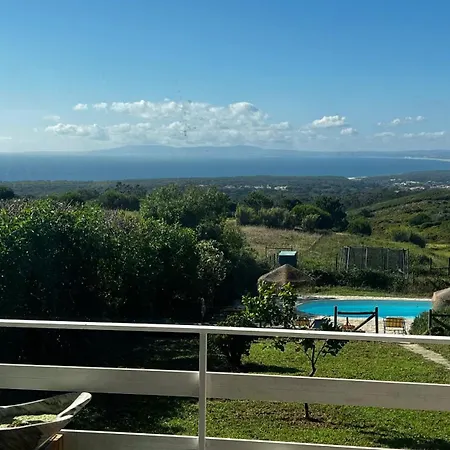 Lovely House With Stunning View Sesimbra
