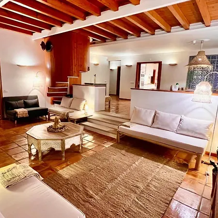 Lovely House With Stunning View Villa