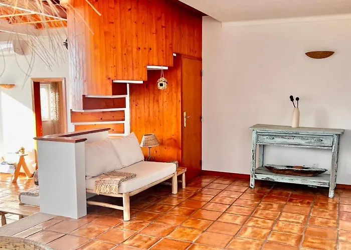 Lovely House With Stunning View * Sesimbra