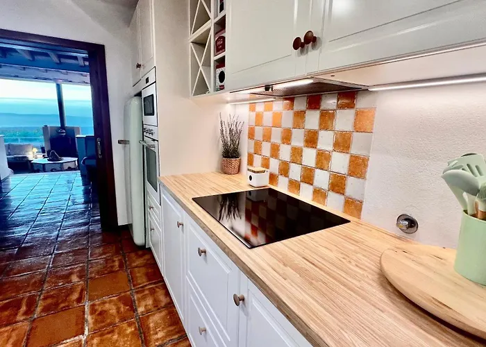 Villa Lovely House With Stunning View Sesimbra