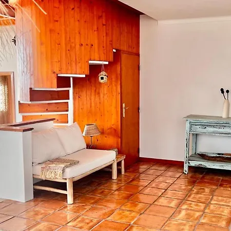 Lovely House With Stunning View * Sesimbra