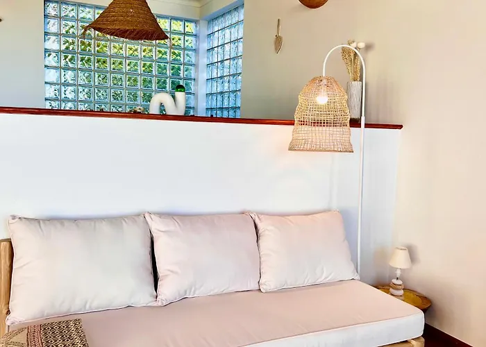 Lovely House With Stunning View Sesimbra