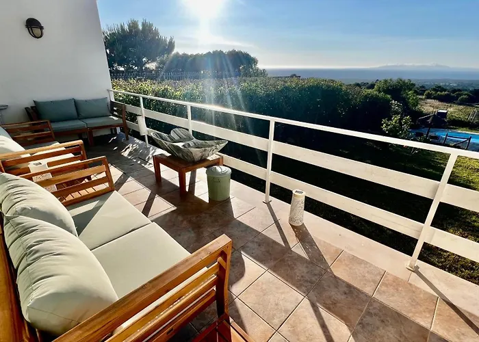 Lovely House With Stunning View * Sesimbra
